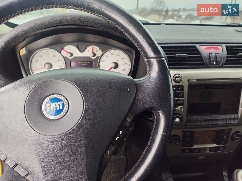 Хетчбек Fiat Stilo 2002 в Козові