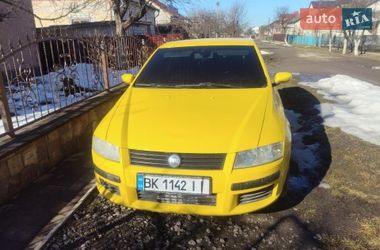 Хэтчбек Fiat Stilo 2002 в Козове