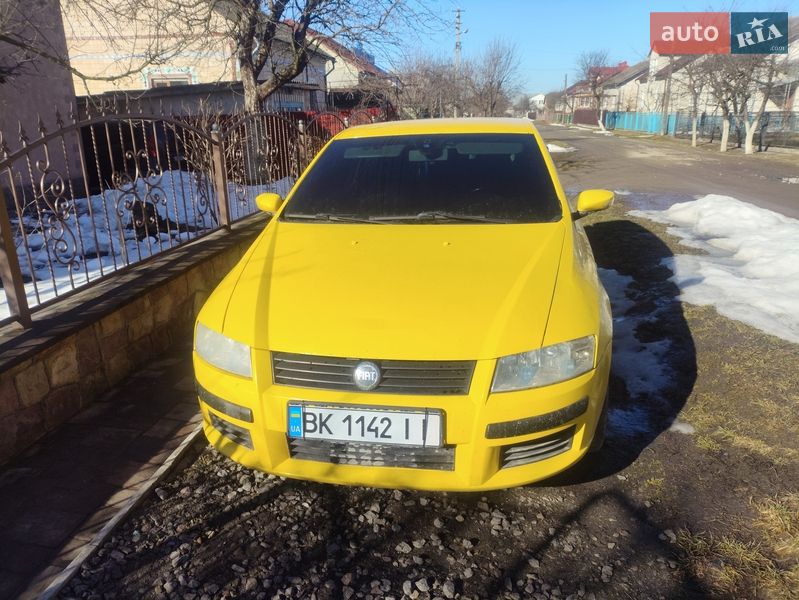 Хетчбек Fiat Stilo 2002 в Козові