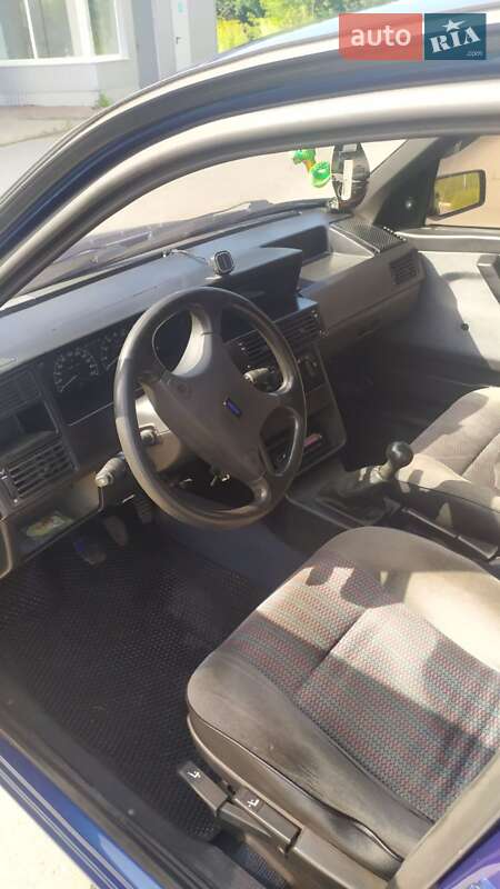 Седан Fiat Tempra 1996 в Белополье