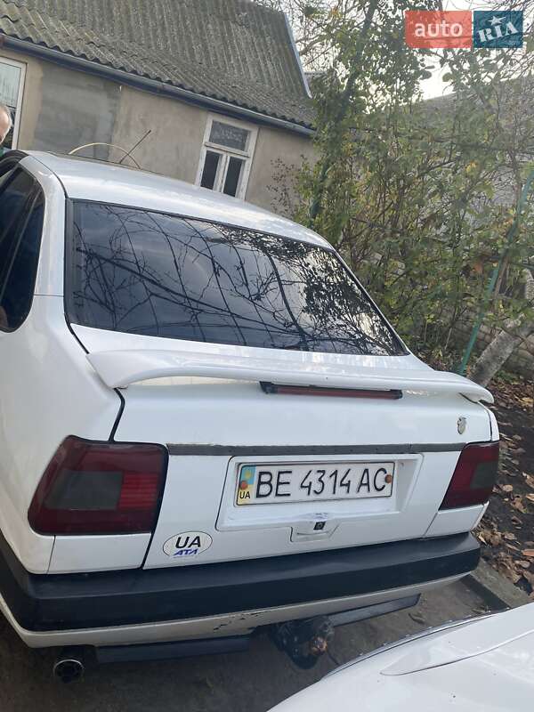 Седан Fiat Tempra 1990 в Миколаєві