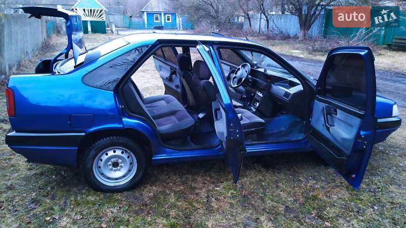 Седан Fiat Tempra 1996 в Белополье