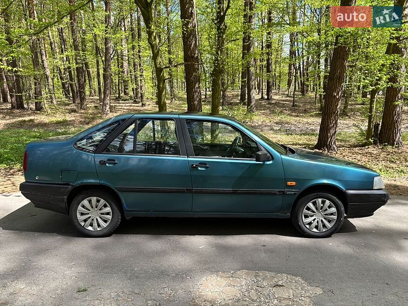 Седан Fiat Tempra 1992 в Славуте