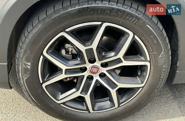 Хэтчбек Fiat Tipo Cross 2020 в 