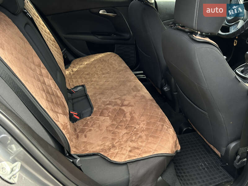 Хэтчбек Fiat Tipo Cross 2020 в Николаеве