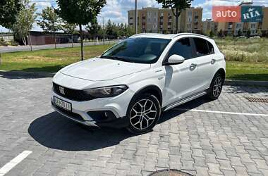Хэтчбек Fiat Tipo Cross 2022 в Киеве