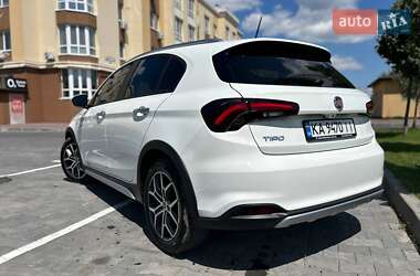 Хэтчбек Fiat Tipo Cross 2022 в 