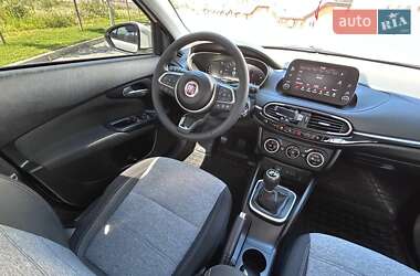 Хэтчбек Fiat Tipo Cross 2022 в 