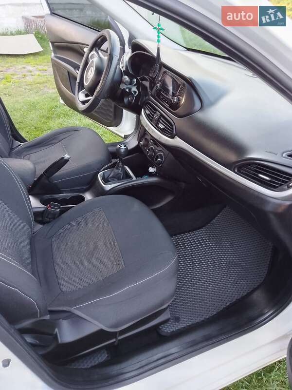 Седан Fiat Tipo 2020 в Києві