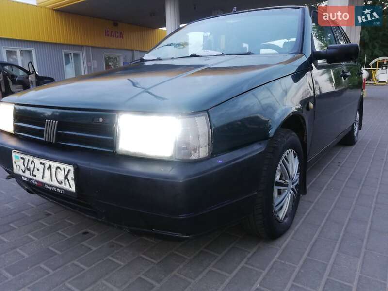 Хэтчбек Fiat Tipo 1989 в Смеле