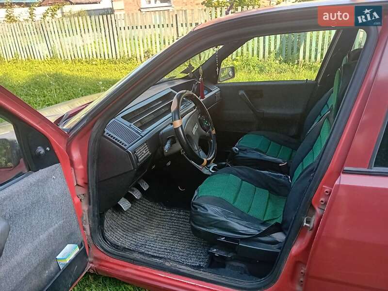 Хэтчбек Fiat Tipo 1989 в Борисполе