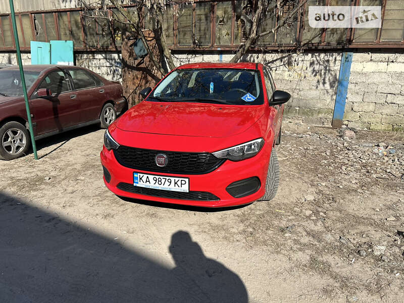 Седан Fiat Tipo 2019 в Киеве