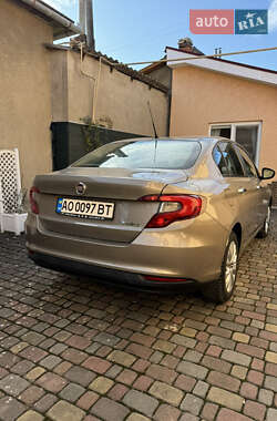 Седан Fiat Tipo 2017 в 
