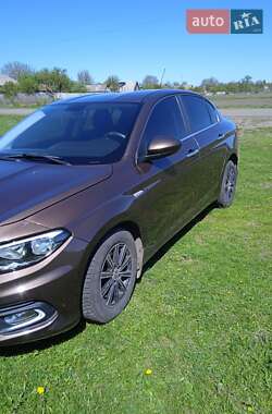 Седан Fiat Tipo 2017 в 