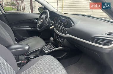 Седан Fiat Tipo 2017 в 