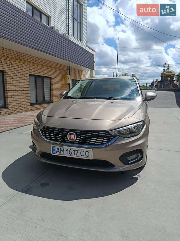 Седан Fiat Tipo 2018 в 