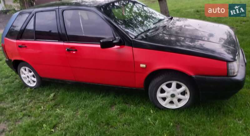 Хетчбек Fiat Tipo 1990 в 