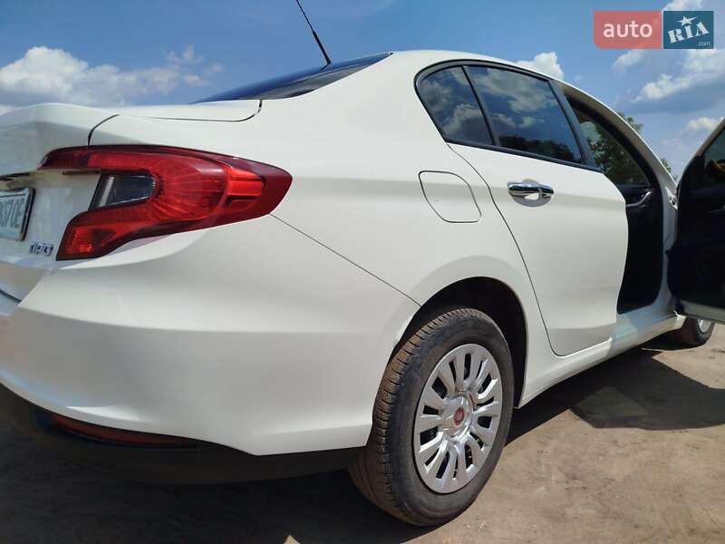 Седан Fiat Tipo 2019 в Ржищеві