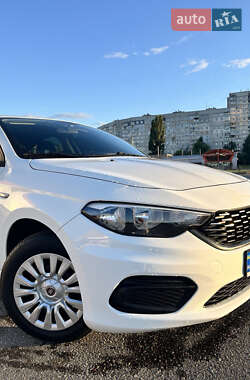 Седан Fiat Tipo 2018 в 