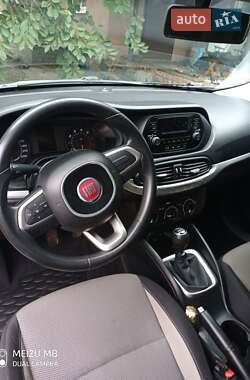 Седан Fiat Tipo 2018 в 