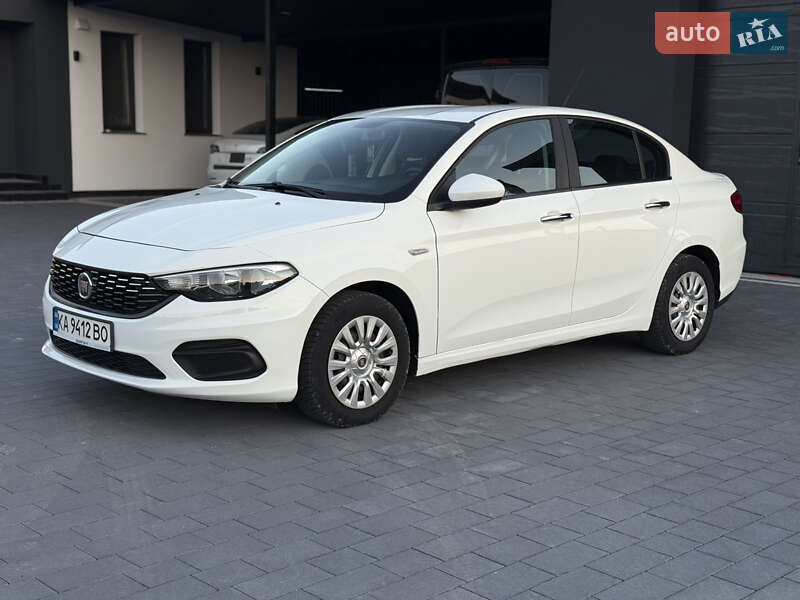 Седан Fiat Tipo 2019 в Дубно