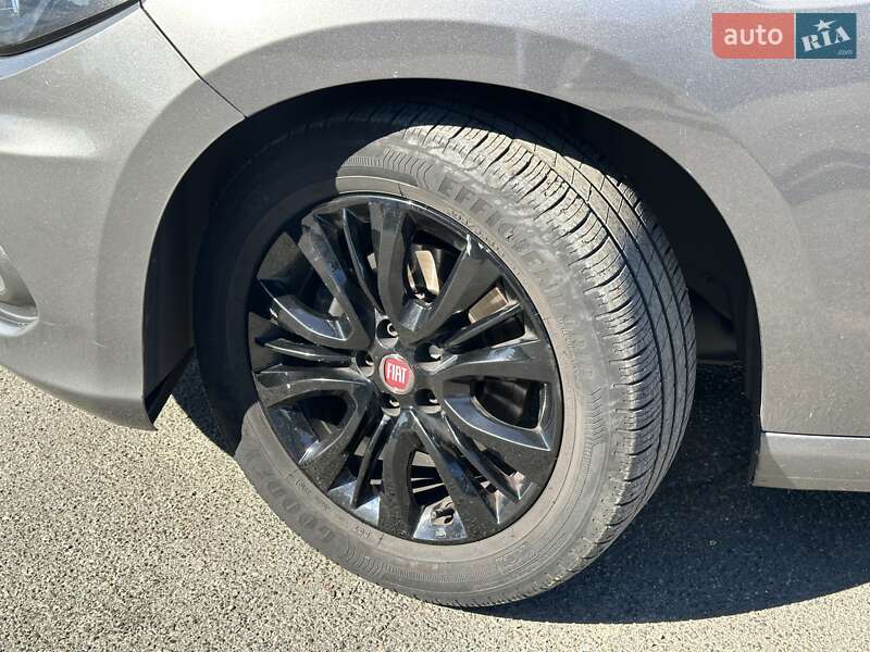 Седан Fiat Tipo 2019 в Києві