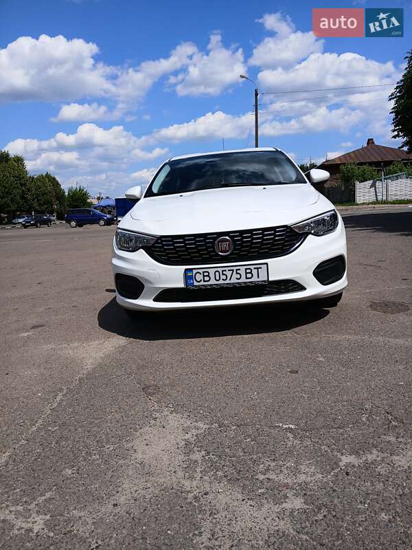 Седан Fiat Tipo 2017 в 