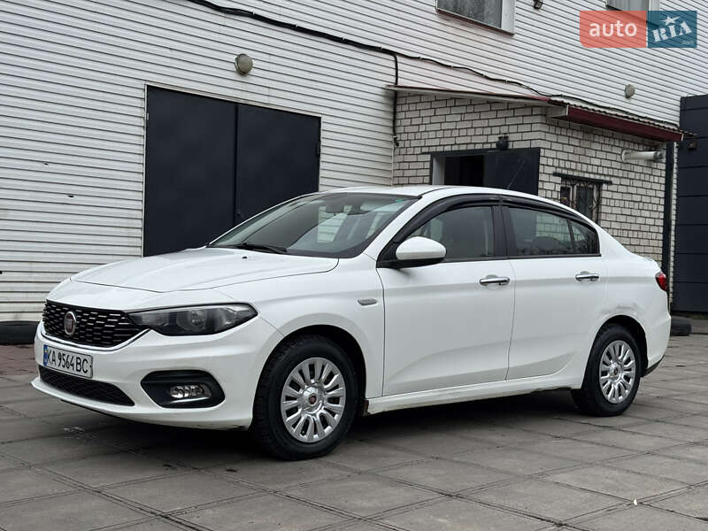 Седан Fiat Tipo 2020 в Смеле