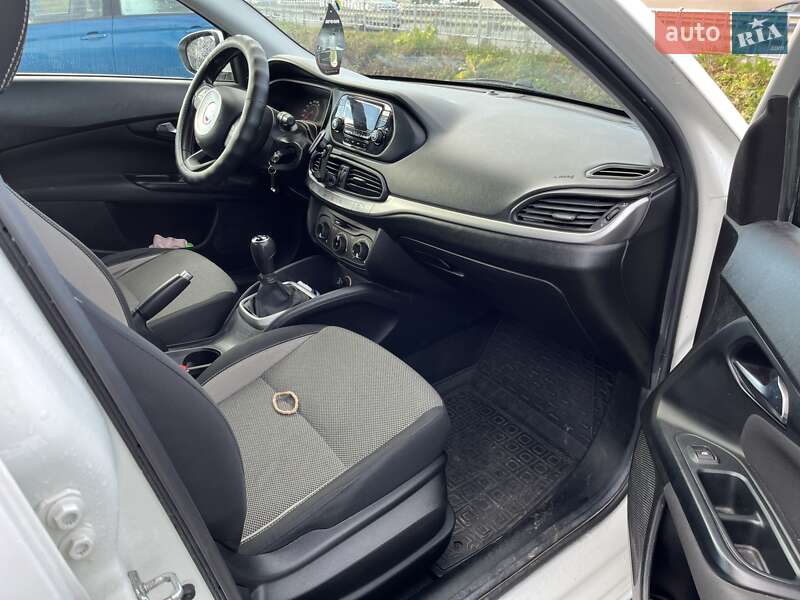 Седан Fiat Tipo 2017 в Львове фото 7 Седан Fiat Tipo 2017 в Львове