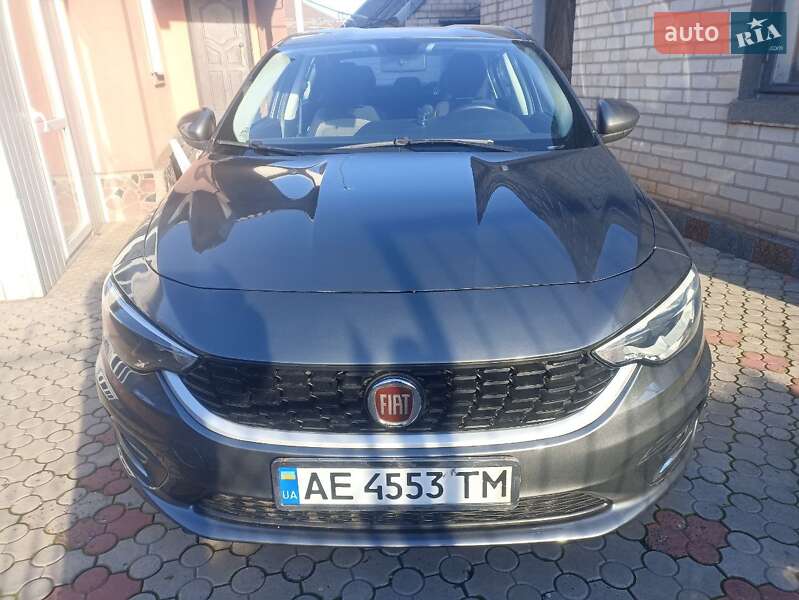 Седан Fiat Tipo 2018 в Кривом Роге