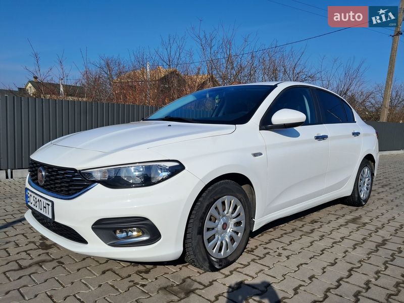 Седан Fiat Tipo 2018 в Львове