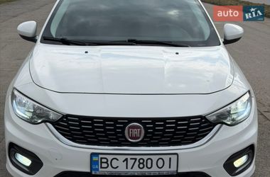 Седан Fiat Tipo 2018 в Львове