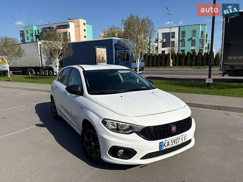 Хэтчбек Fiat Tipo 2017 в Киеве