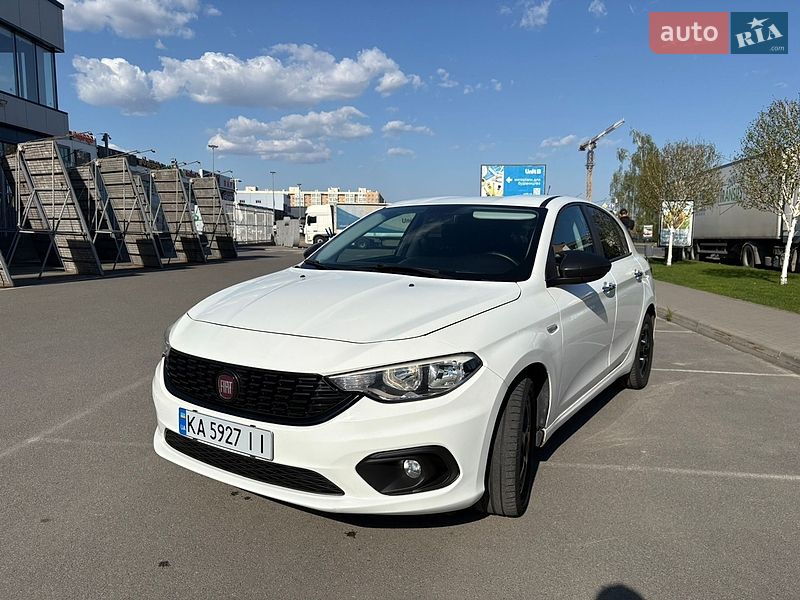 Хэтчбек Fiat Tipo 2017 в Киеве