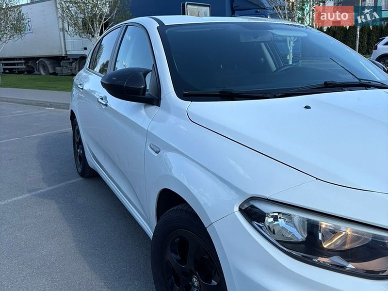 Хэтчбек Fiat Tipo 2017 в Киеве