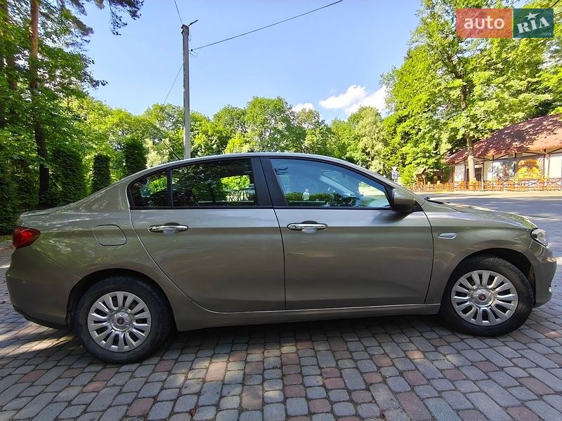 Седан Fiat Tipo 2019 в Дрогобичі