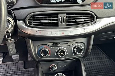 Седан Fiat Tipo 2020 в Вышгороде