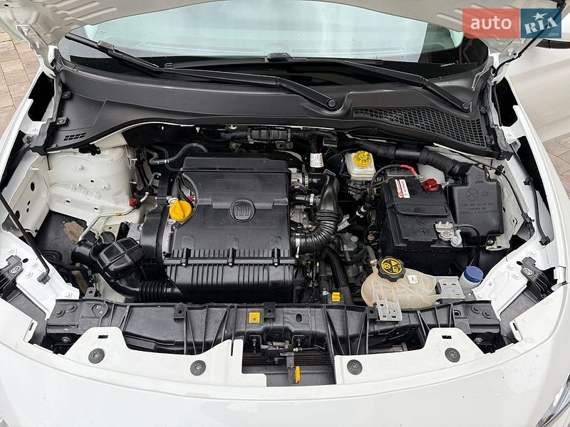 Седан Fiat Tipo 2018 в Калуше