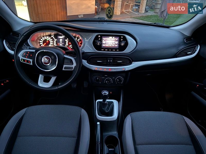 Седан Fiat Tipo 2018 в Калуше