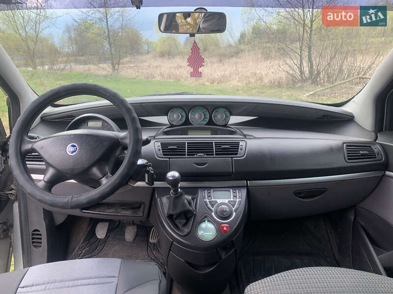 Минивэн Fiat Ulysse 2004 в Киеве