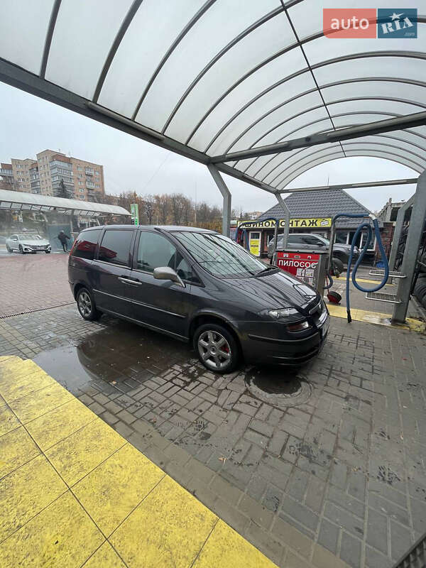 Мінівен Fiat Ulysse 2008 в Рівному