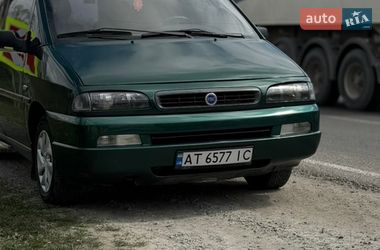 Мінівен Fiat Ulysse 1999 в Надвірній