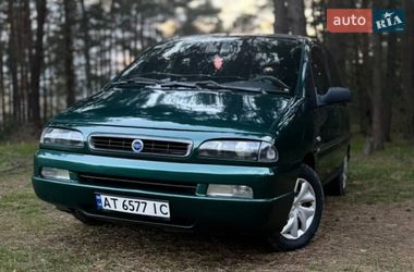 Мінівен Fiat Ulysse 1999 в Надвірній