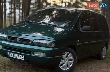 Мінівен Fiat Ulysse 1999 в Надвірній