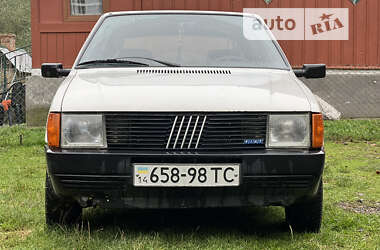 Хэтчбек Fiat Uno 1984 в 