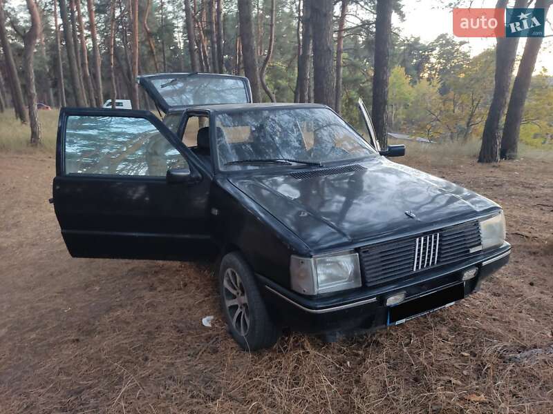 Хэтчбек Fiat Uno 1986 в Сумах