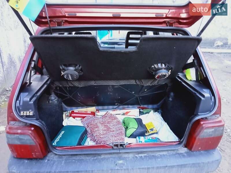 Хэтчбек Fiat Uno 1988 в Ровно