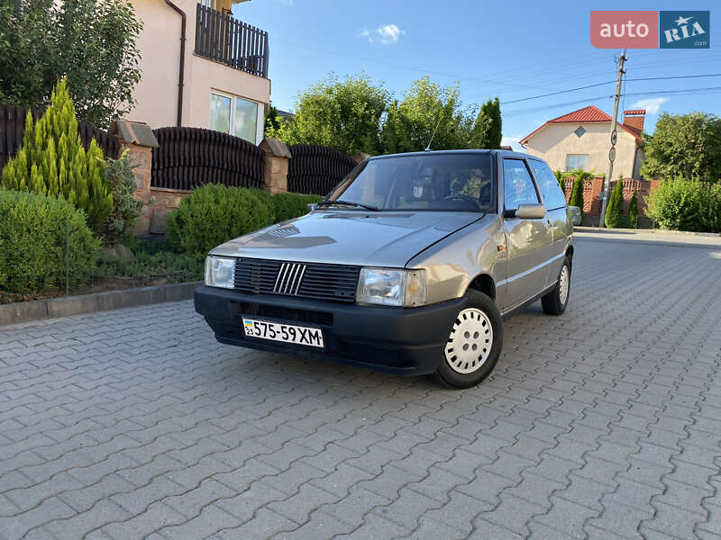 Хэтчбек Fiat Uno 1989 в 
