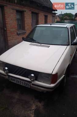 Хэтчбек Fiat Uno 1989 в 