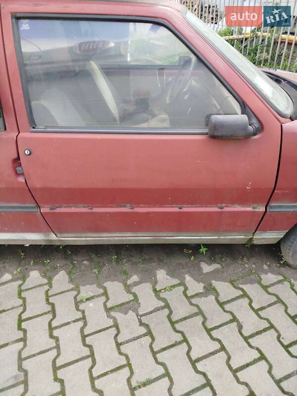 Хэтчбек Fiat Uno 1990 в 